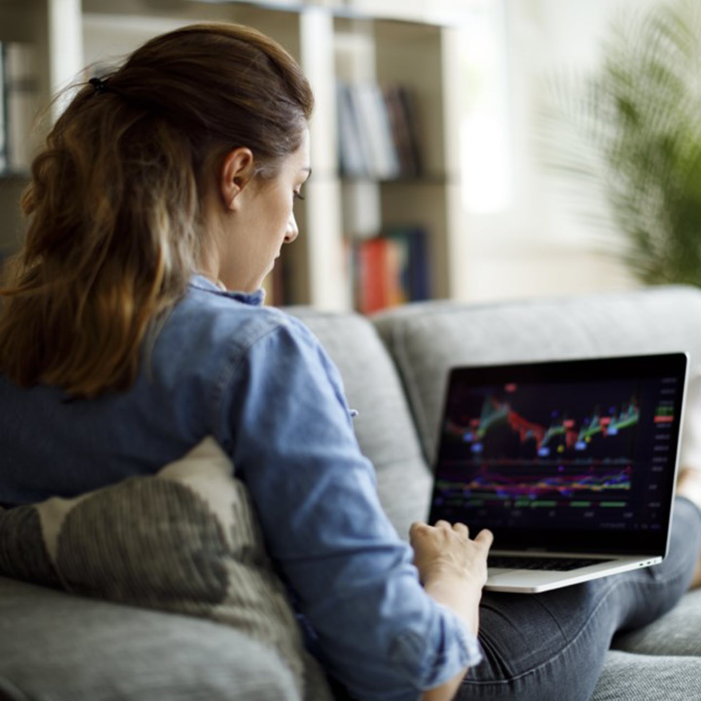 Finance Facebook ad example 11: How Millennial women are making their mark