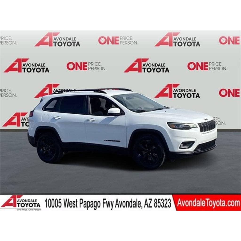 Automotive Facebook ad example 9: Used 2020 Jeep Cherokee