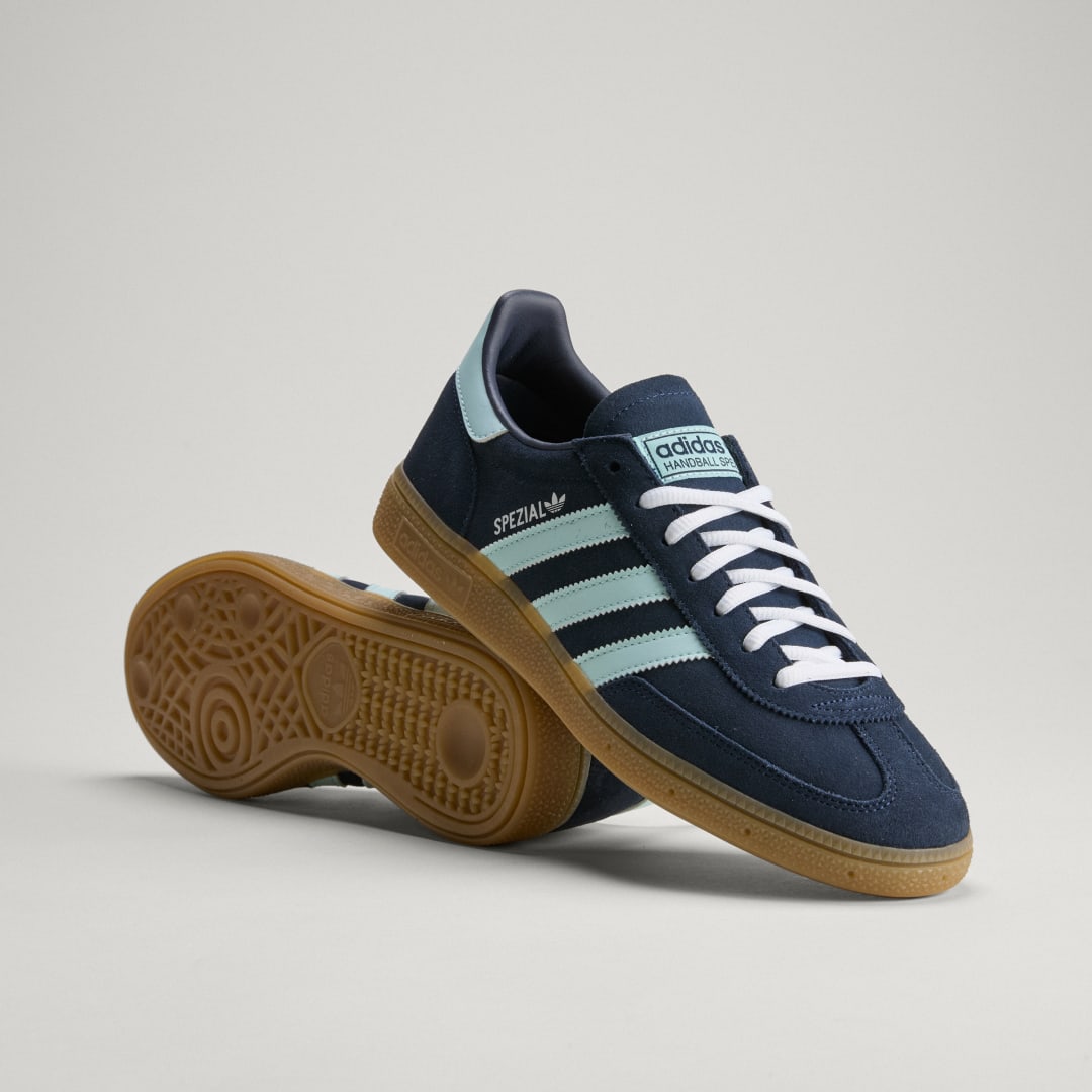 Fitness Facebook ad example 5: adidas Germany Handball Spezial Shoes
