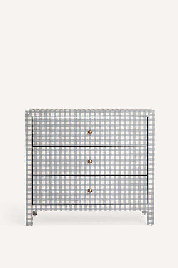 Fashion Facebook ad example 4: Hale Chest of Drawers