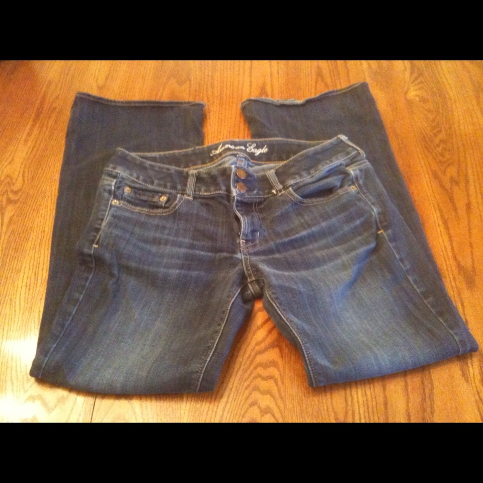 Ecommerce Facebook ad example 15: Poshmark
