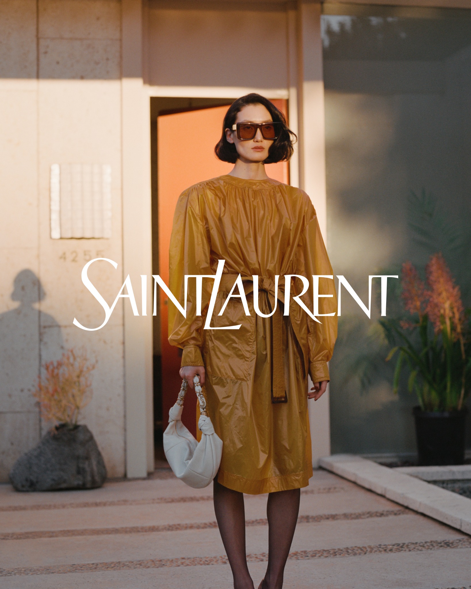 Beauty Facebook ad example 23: SAINT LAURENT