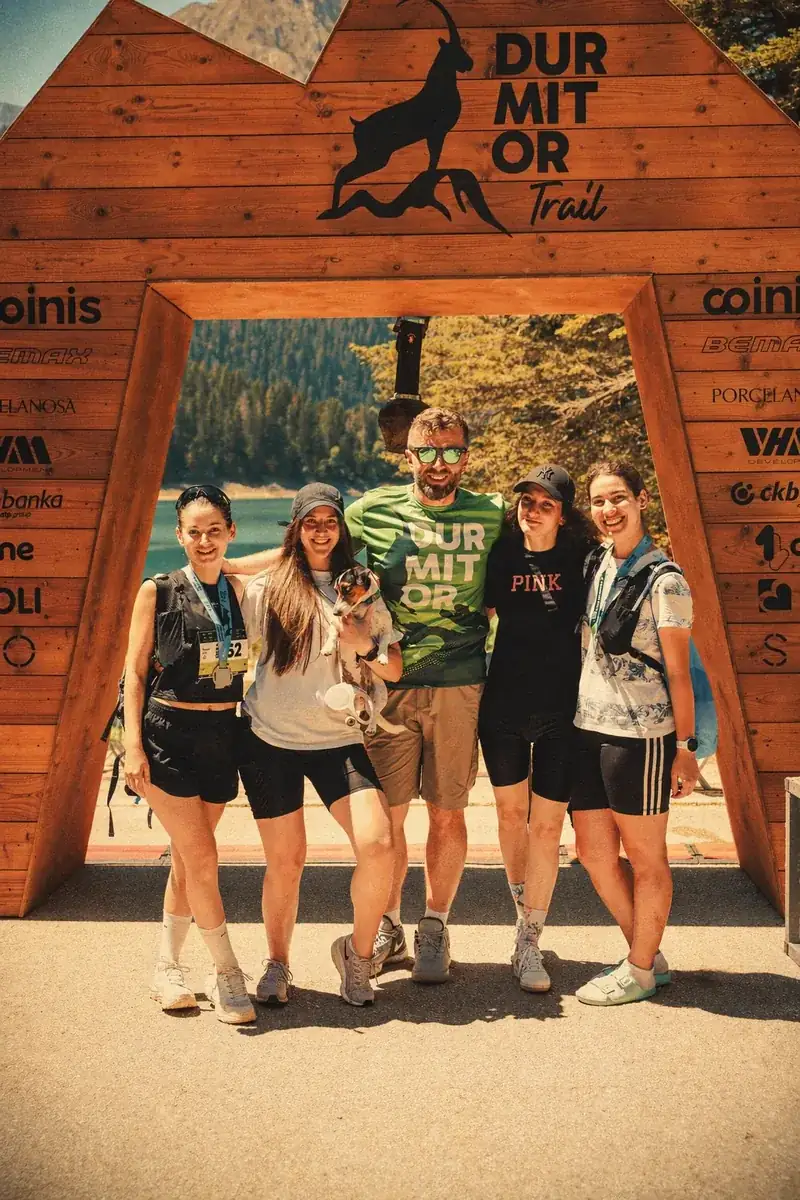 Coinis team at a running event