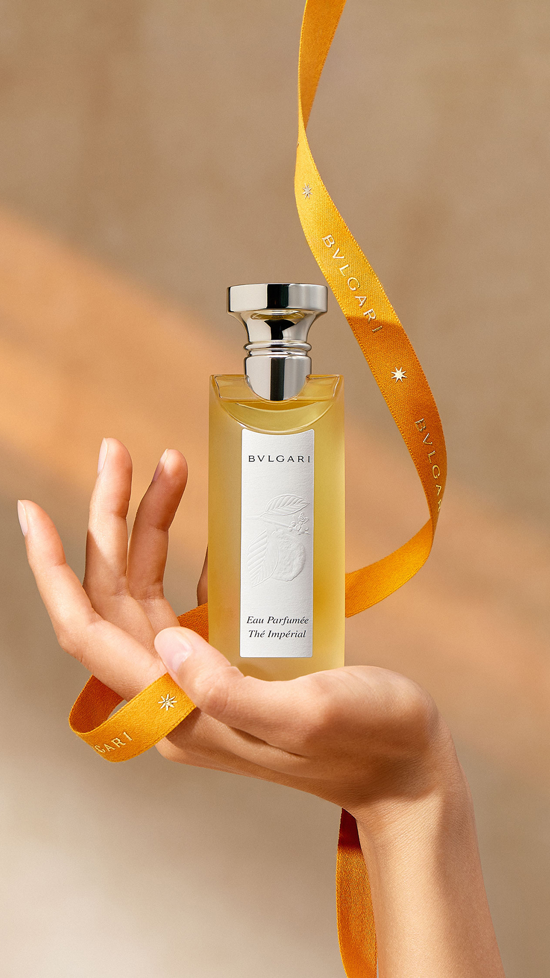 Jewelry Facebook ad example 48: Discover Eau Parfumée