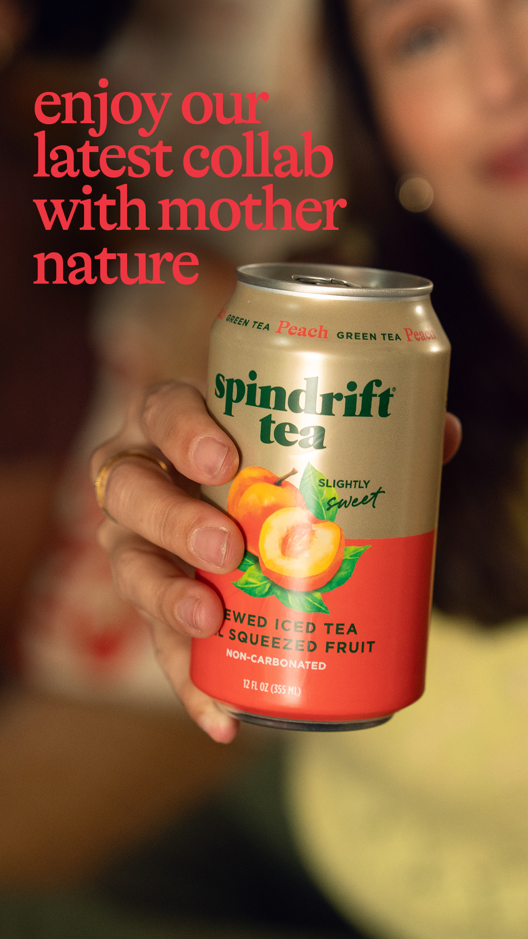 Food & Drink Facebook ad example 12: Fruit-forward iced tea