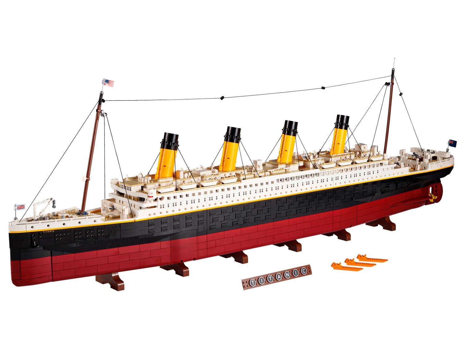 Kids & Baby Facebook ad example 17: LEGO Titanic