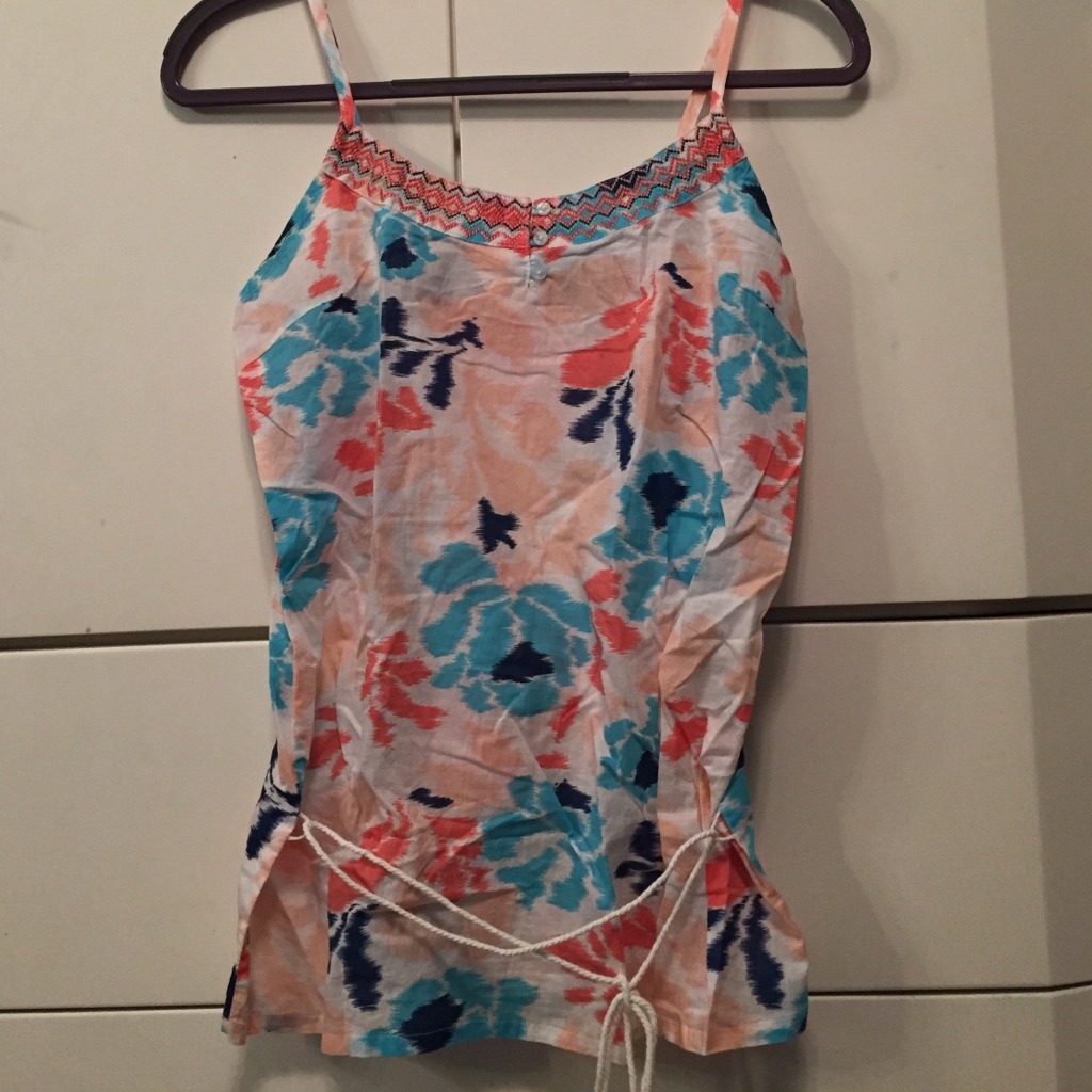 Ecommerce Facebook ad example 18: Poshmark