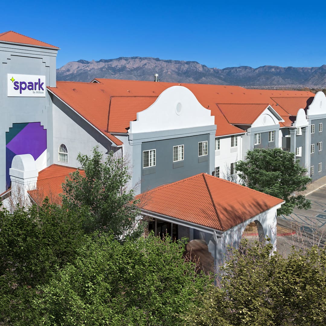Travel Facebook ad example 29: Spark by Hilton Albuquerque North I-25
